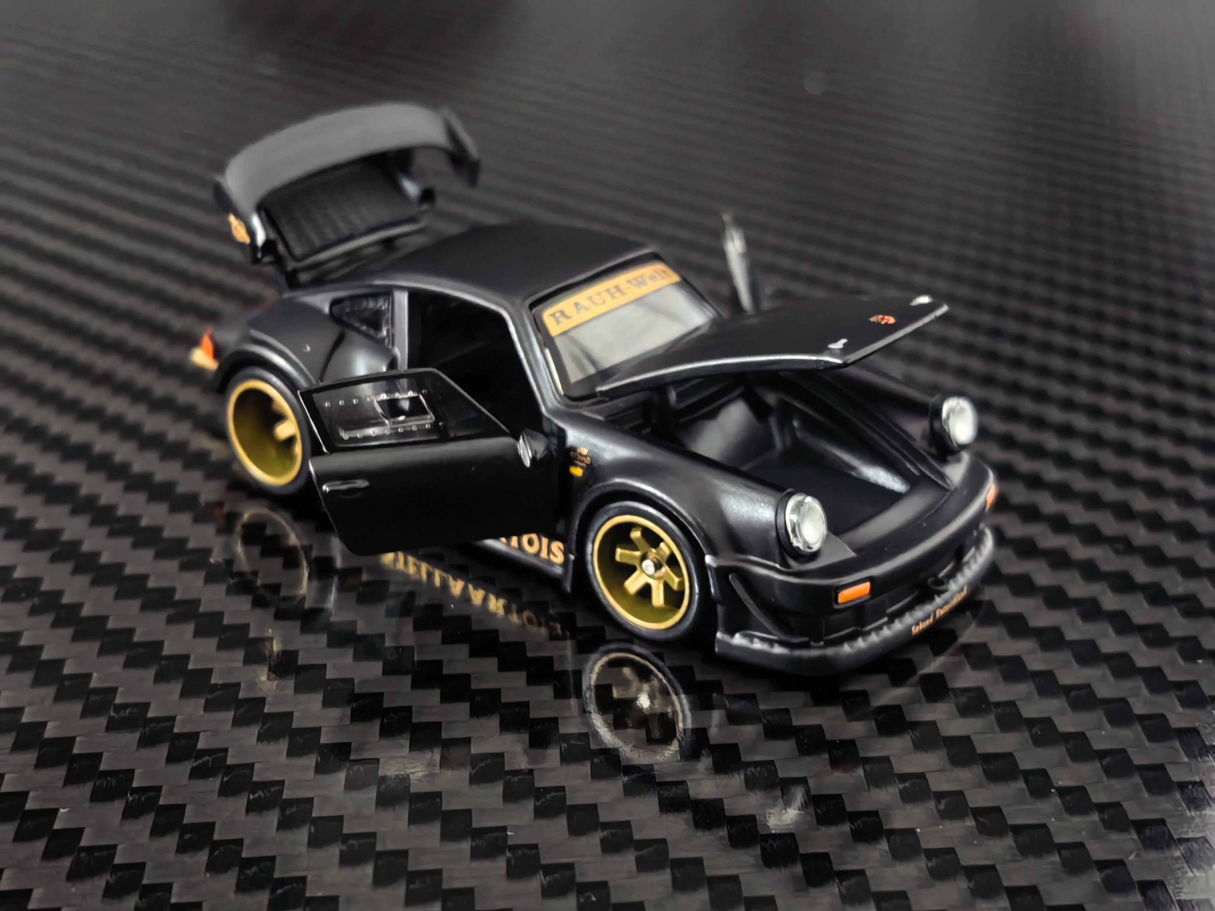 HG64 x FG Model 1:64 Custom Edition RWB 930 Stella Artois Matte Black Livery Limited to 1999