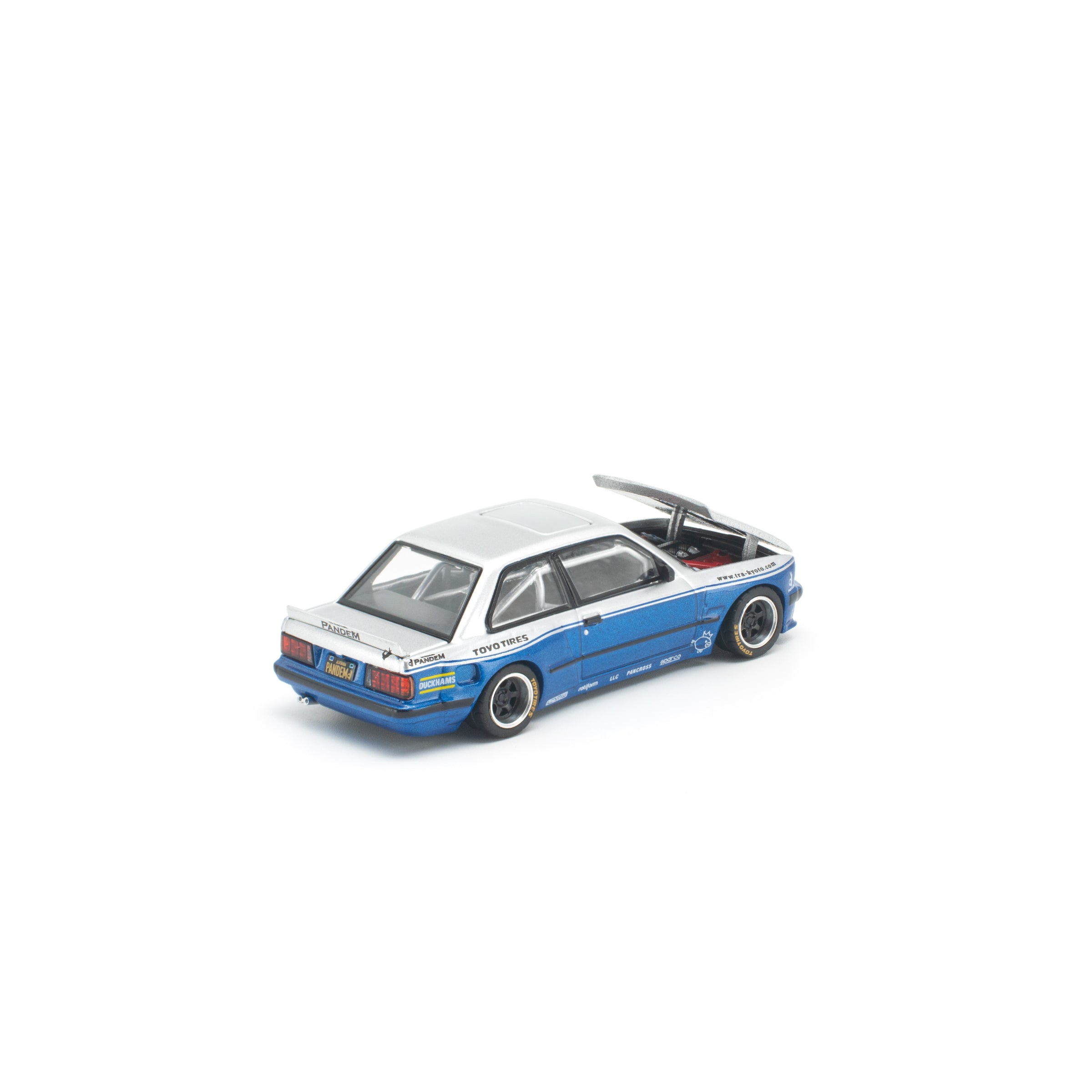 POP RACE 1/64 - PANDEM E30 SILVER