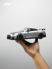MOTORHELIX 1:18 Nissan GT-R NISMO (R35) Special Edition 2022 NISMO Ultimate Metal Silver