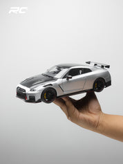 MOTORHELIX 1:18 Nissan GT-R NISMO (R35) Special Edition 2022 NISMO Ultimate Metal Silver