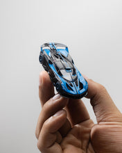 Mini GT 1/64 布加迪 BOLIDE 亮相