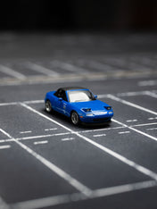 MINI GT：1/64 马自达 Miata MX-5 (NA) 改装版 6.75 深蓝色 右舵