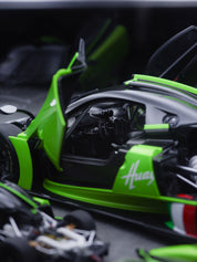 Set 1/18 ,1/43, 1/64 LCD PAGANI HUAYRA R GREEN