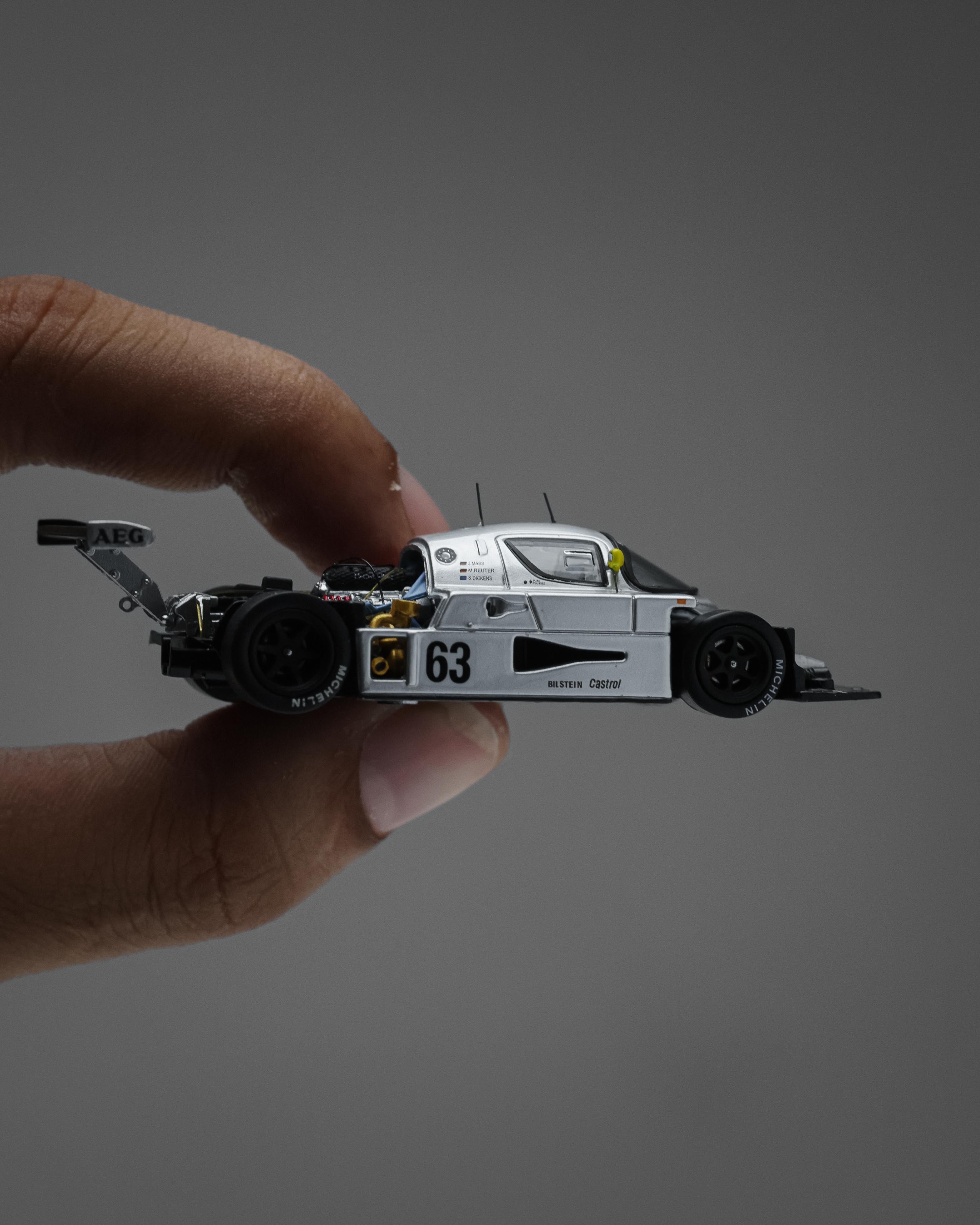 YS MODEL 1:64 MERCEDES BENZ SAUBER C9 #61