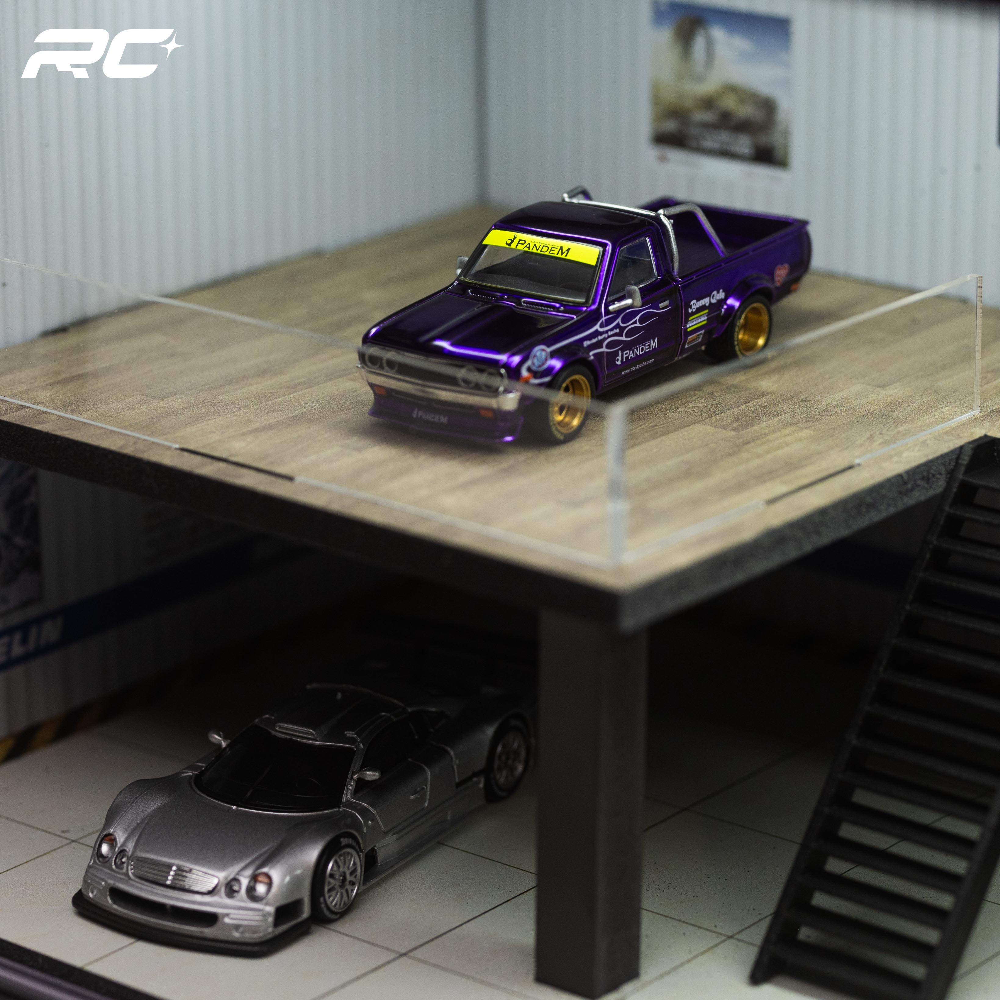 MOREART1:64 CONTAINER REPAIR SHOP #01