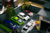 1/64 REPAIR GARAGE WITH LIGHT