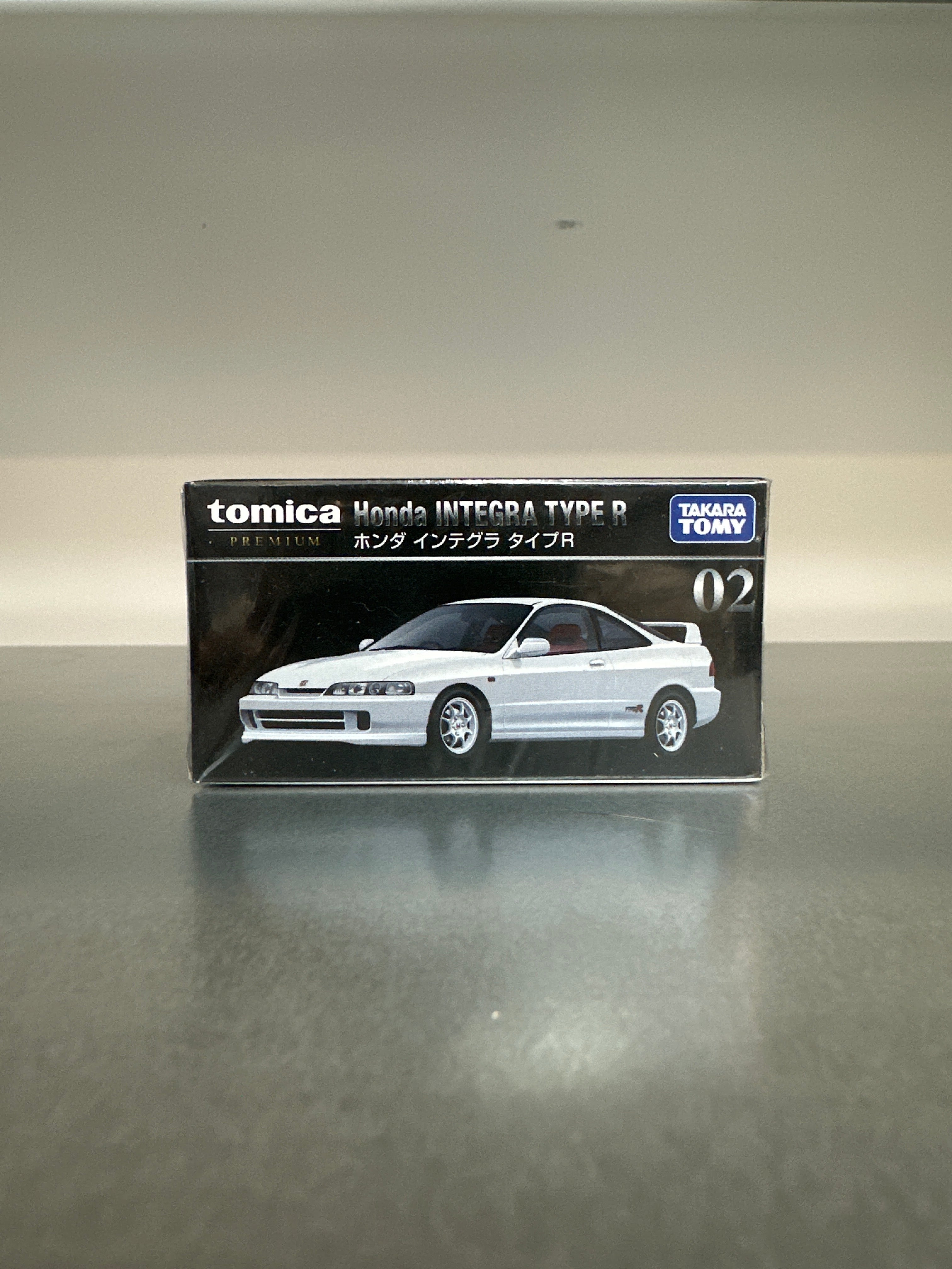 Tomica 1/64 Honda integra type r