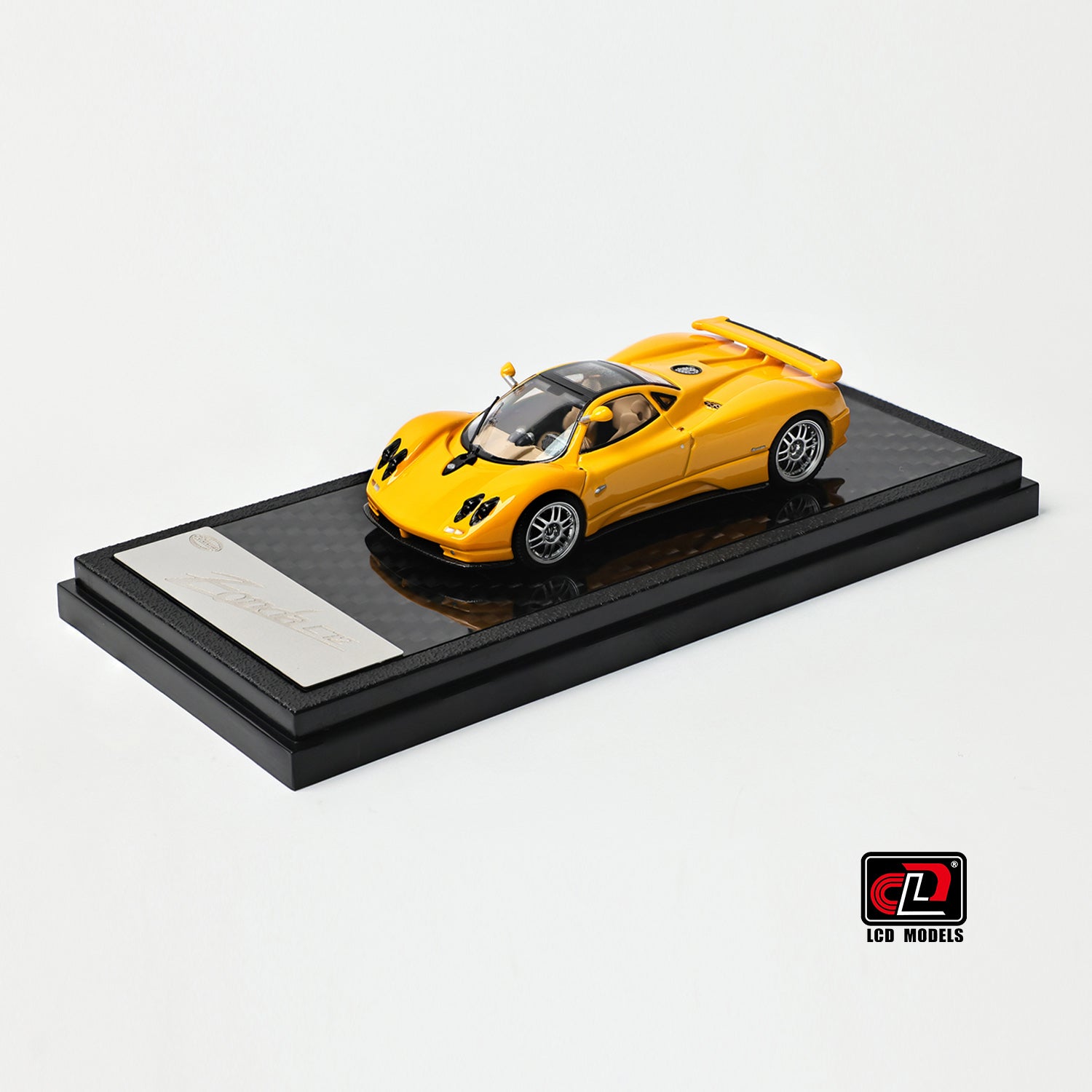 LCD 1:64 Pagani Zonda Yellow