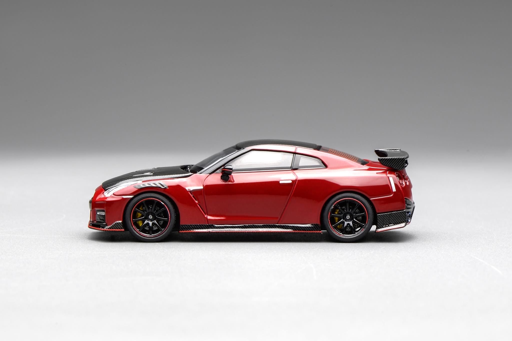 MOTORHELIX 1/64 Alloy Car Model - Nissan GT-R NISMO (R35) Special Edition