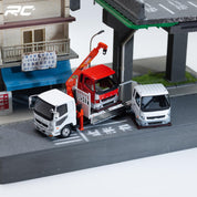 GCD 1:64 Mitsubishi Fuso Fighter (1024) Truck With Crane -RHD. Red