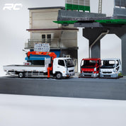 GCD 1:64 Mitsubishi Fuso Fighter (1024) Truck With Crane -RHD. Red