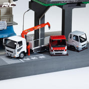 GCD 1:64 Mitsubishi Fuso Fighter (1024) Truck With Crane -RHD. Red