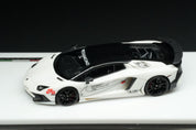 TARDIS 1:64 Lamborghini LP750-4SV