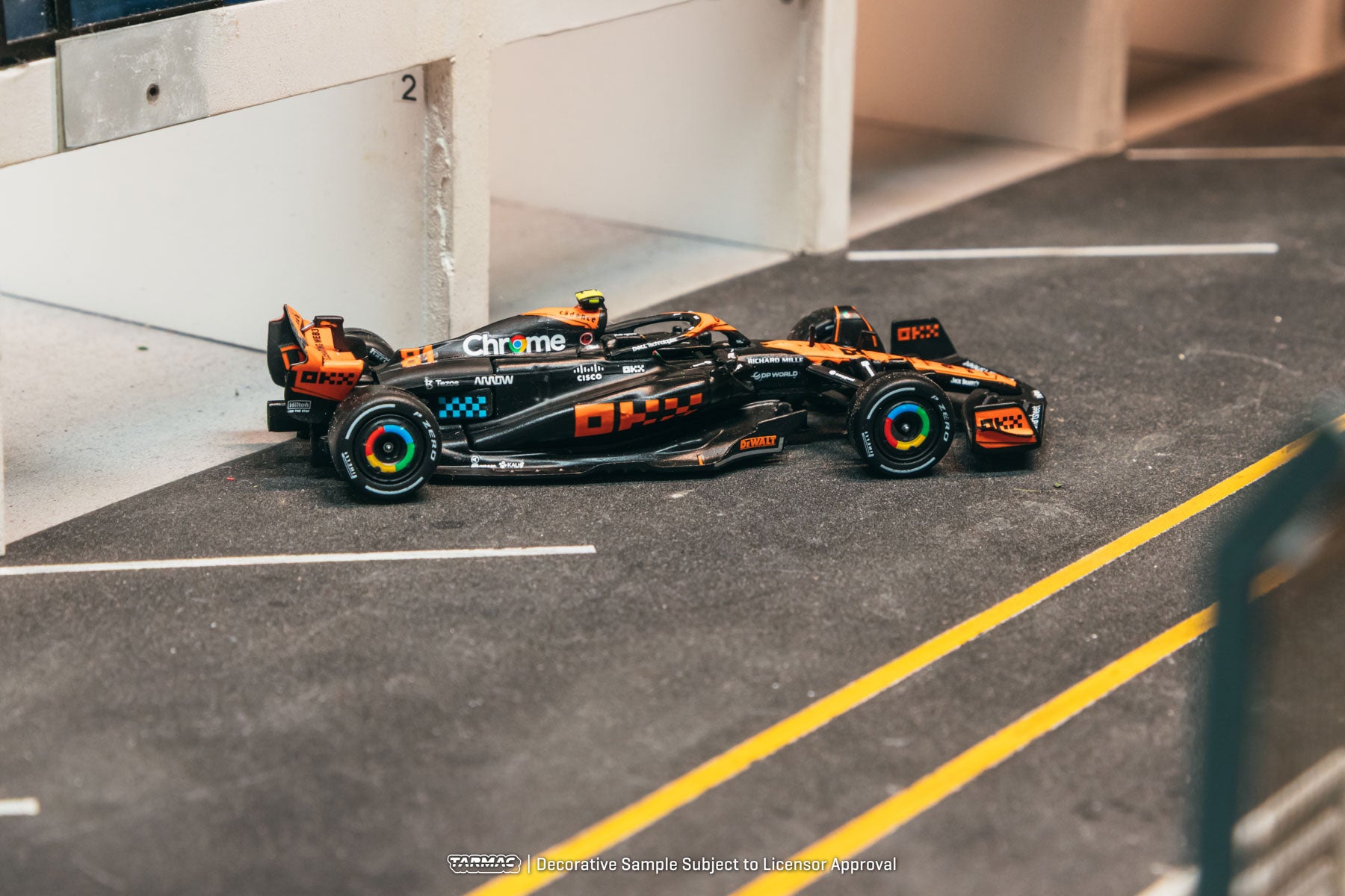 Tarmac Work 1/64 McLaren MCL60 Japanese Grand Prix 2023 Oscar Piastri