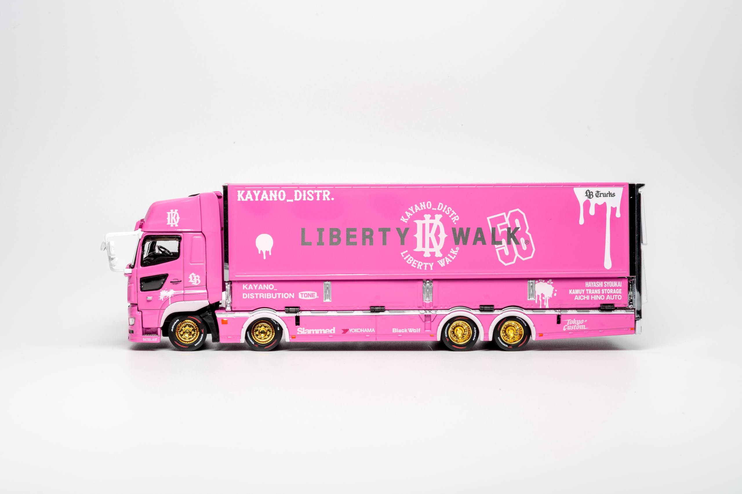 GCD 1/64 HINO Hinotai 700 Delivery Vehicle Model LB – Pink - Event